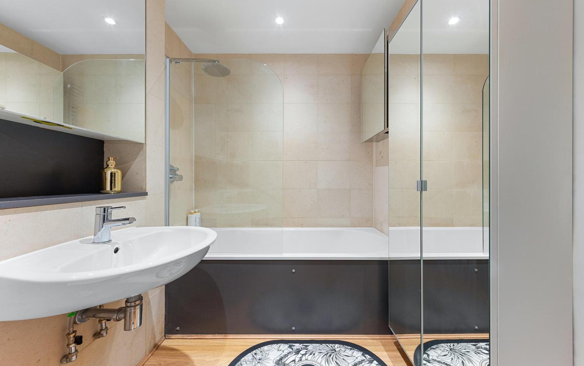 Designer Victorian Flat With Large Terrace Apartment London Bagian luar foto