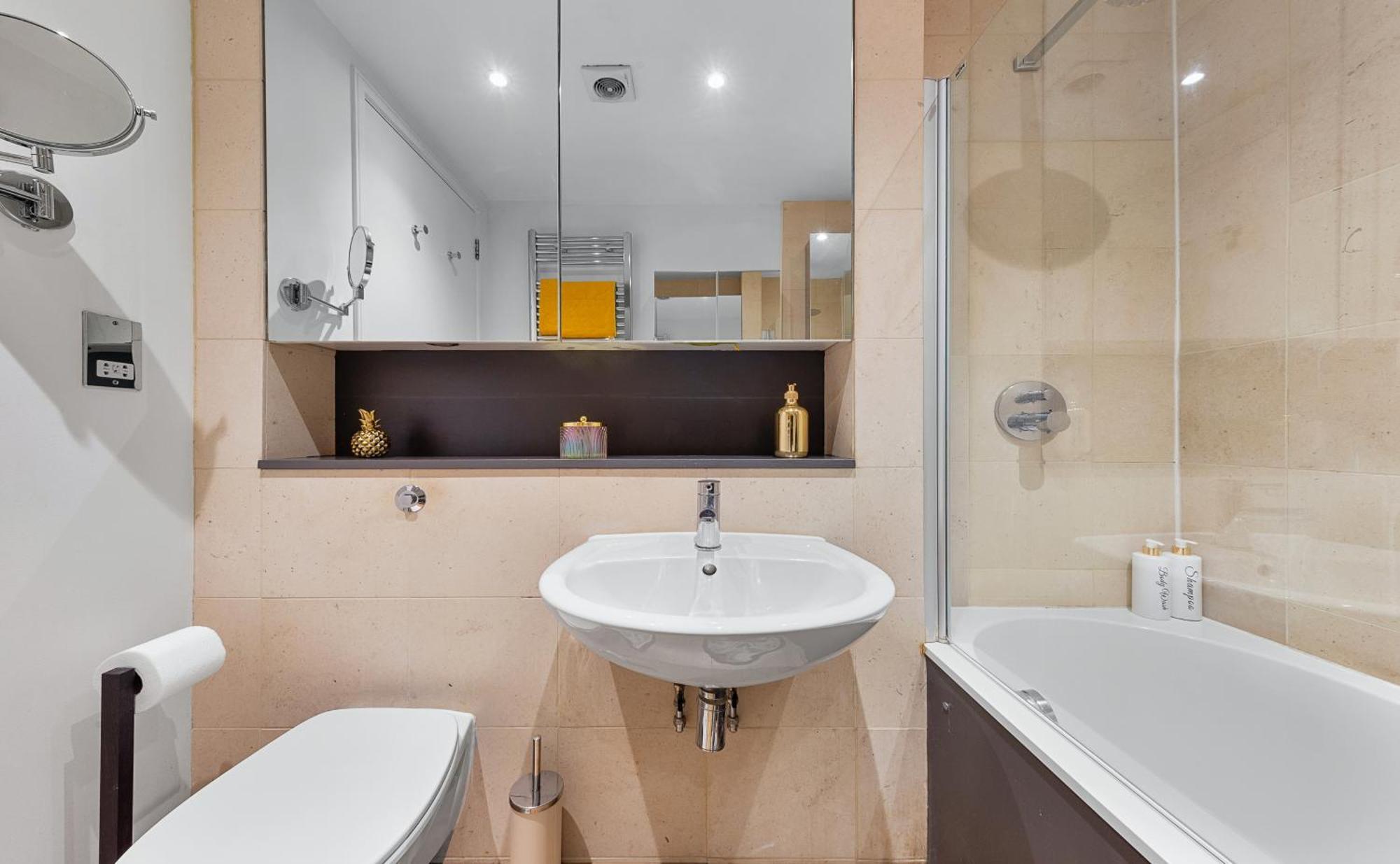 Designer Victorian Flat With Huge Terrace Apartment London Bagian luar foto